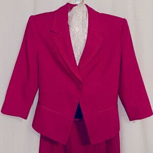 WHMB 0-2 Jacket (0) & Skirt (2) Suit Set Wool Tweed Cranberry Red